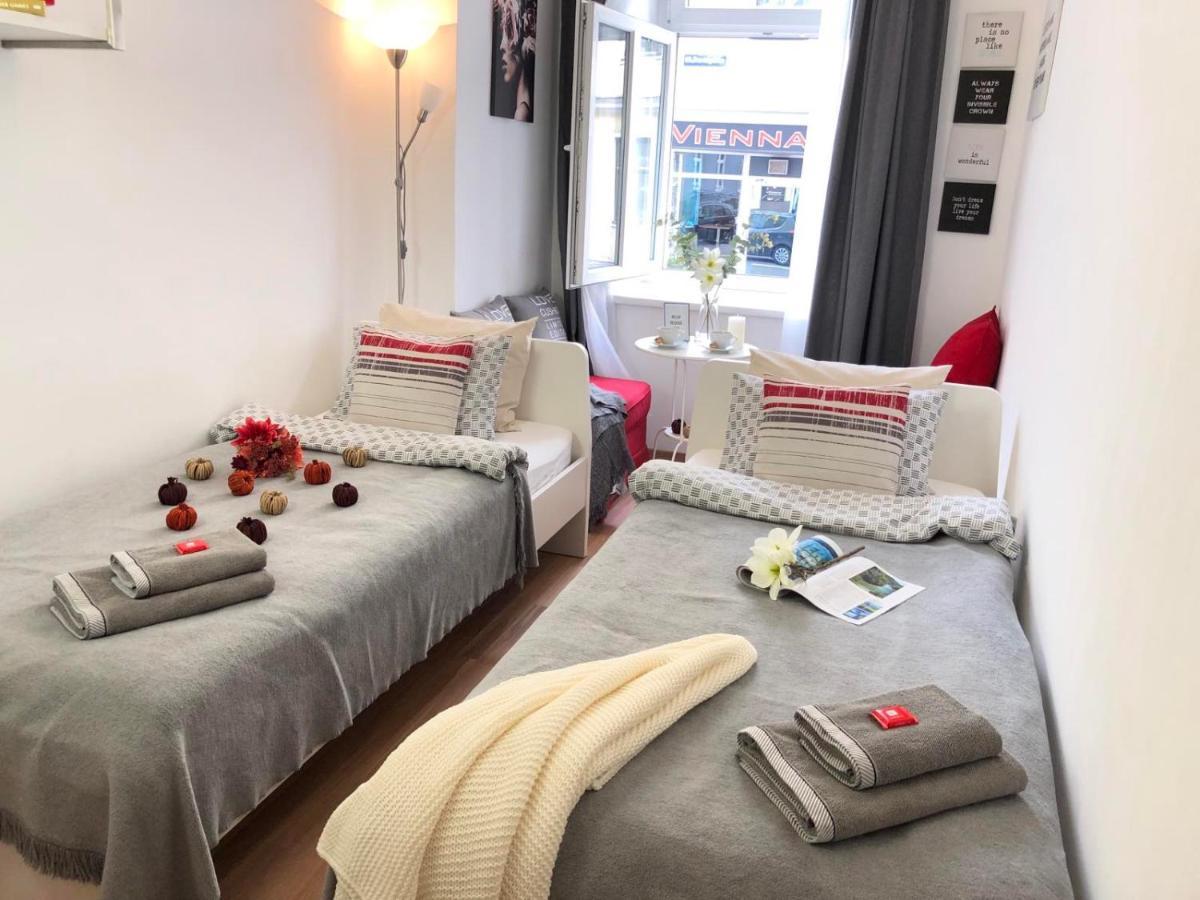 Апартаменти "Be My Guest" Near Metro Station! Відень Екстер'єр фото