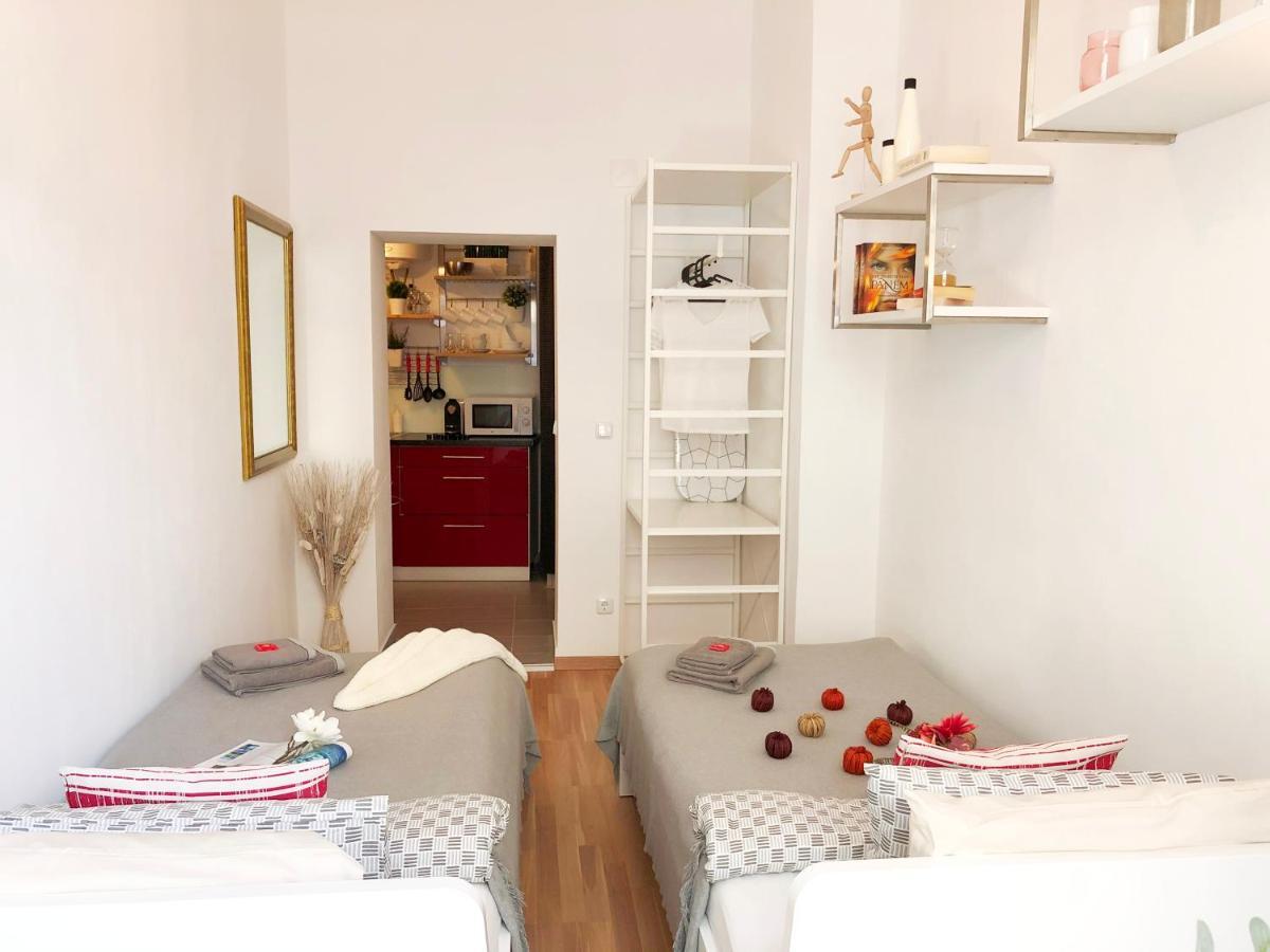 Апартаменти "Be My Guest" Near Metro Station! Відень Екстер'єр фото